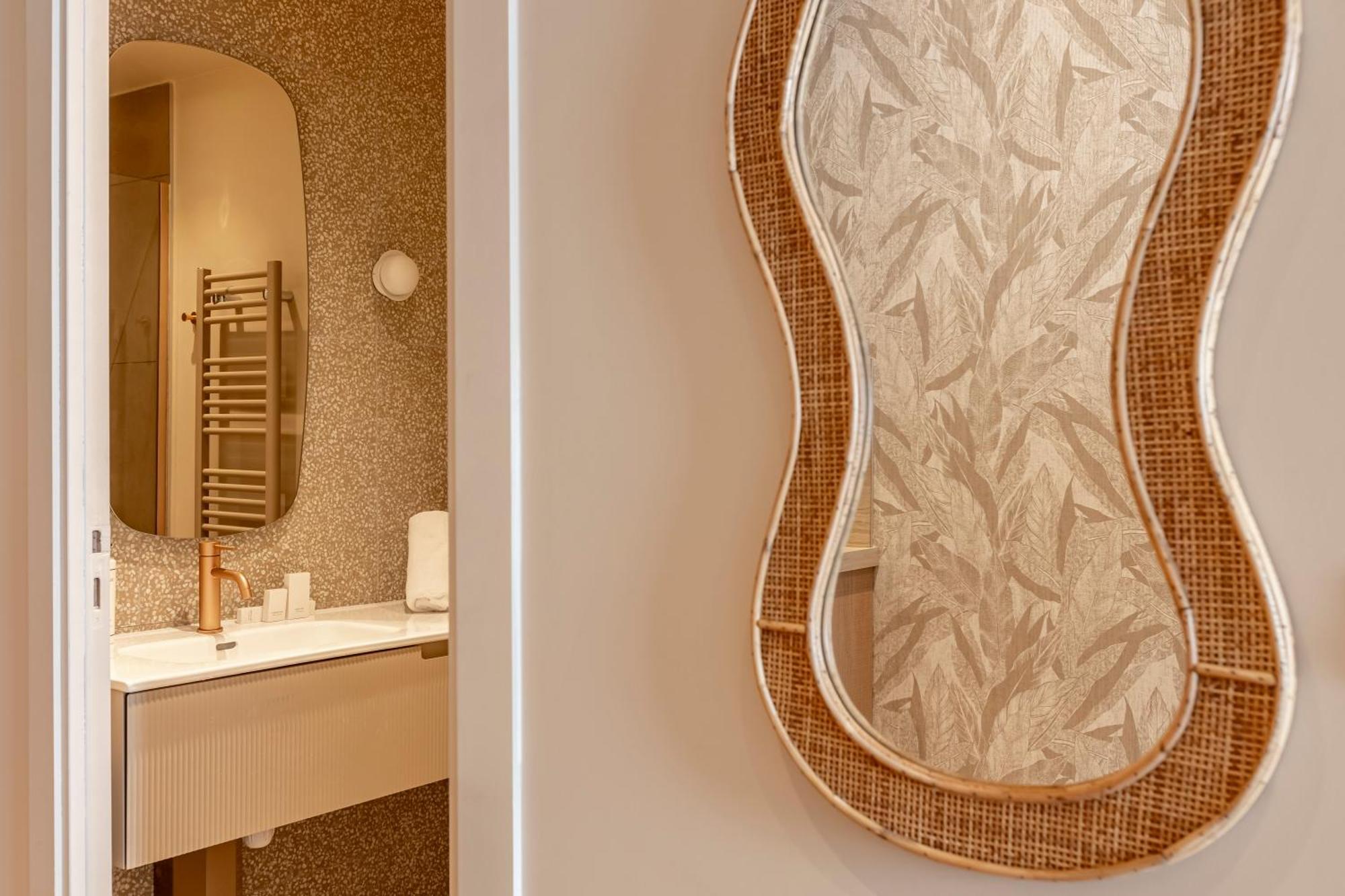 Suite Fl By Sweett Paris Exterior photo